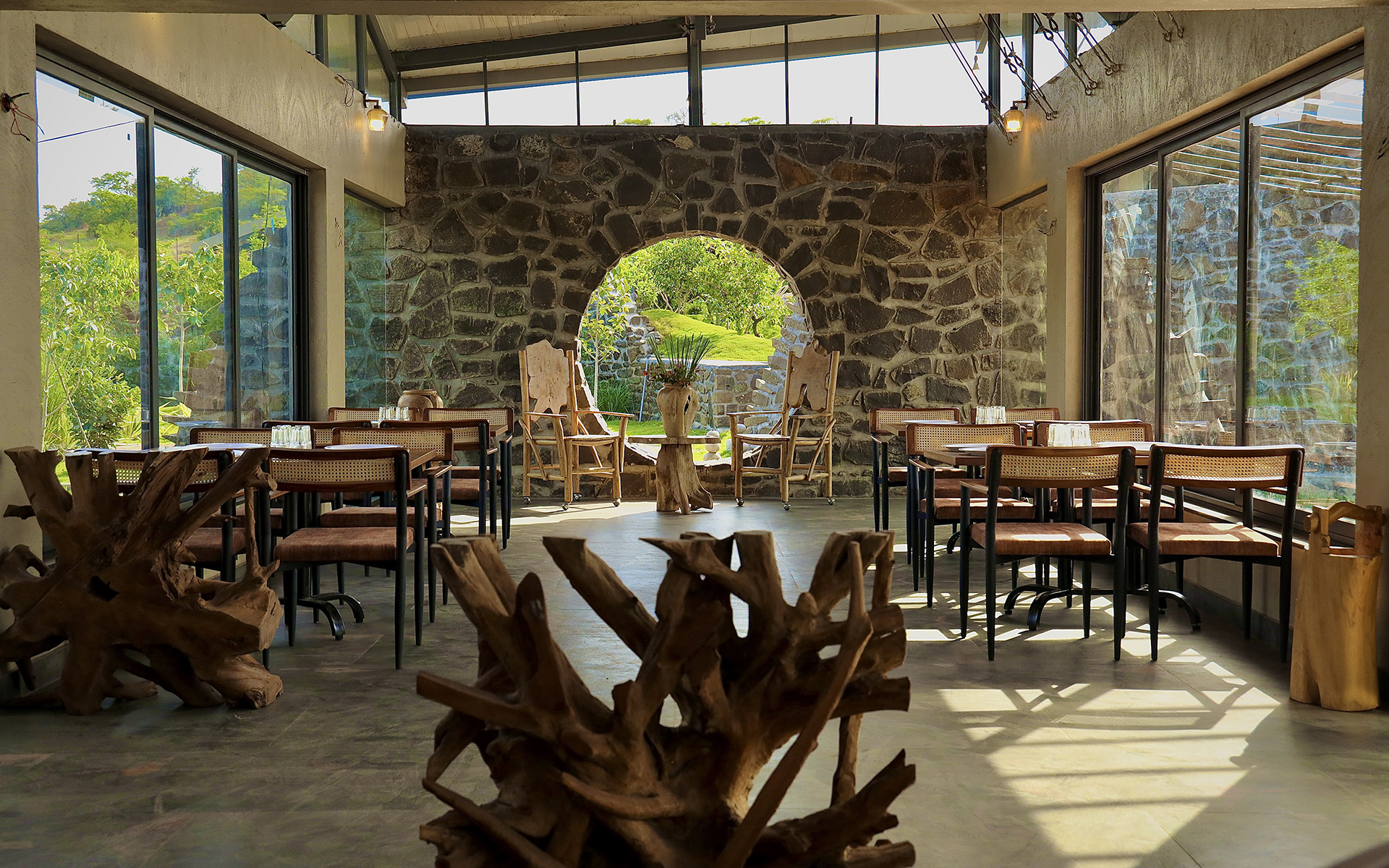 Deccan-Spice-Restaurant-01