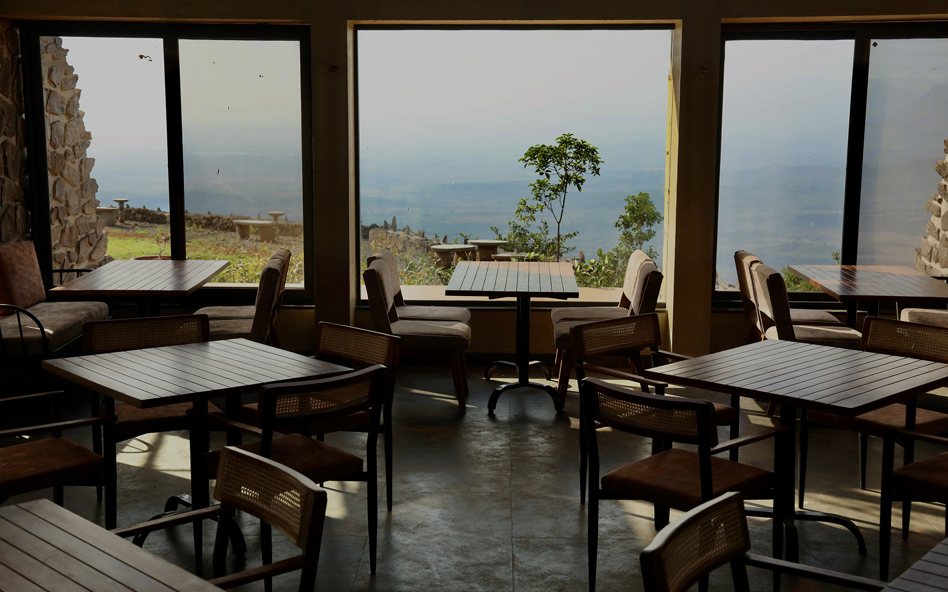 Deccan-Spice-Restaurant-02